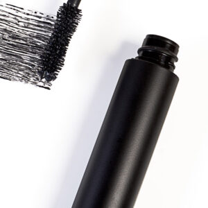 Black Mascara - Image 2